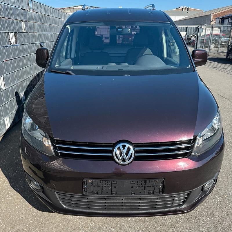 Gebraucht VW Caddy 140 PS (102 kW) 2015 Violet Van / Kleinbus