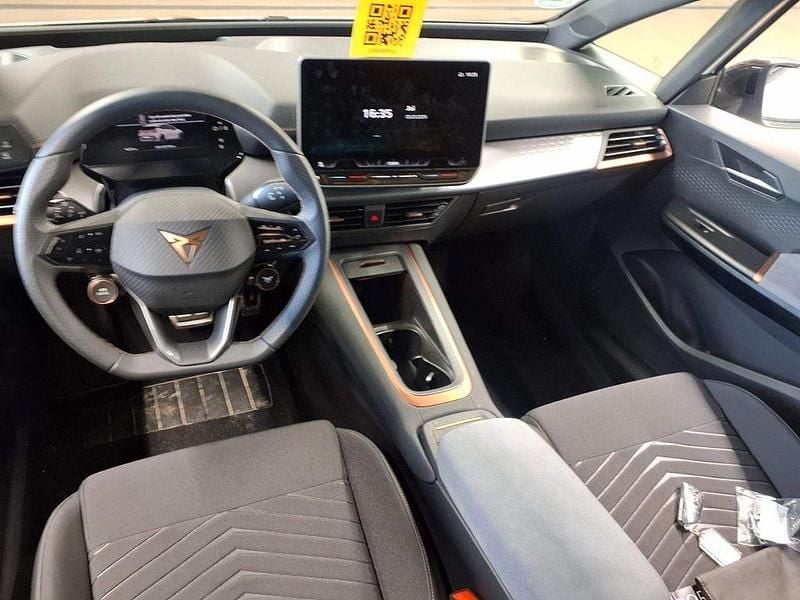 Second-hand Cupra Born 169 kW (231 CP) 2025 Alb Hatchback