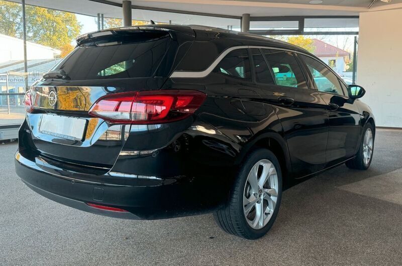 Gebraucht Opel Astra Innovation 136 PS (100 kW) 2019 Schwarz Kombi