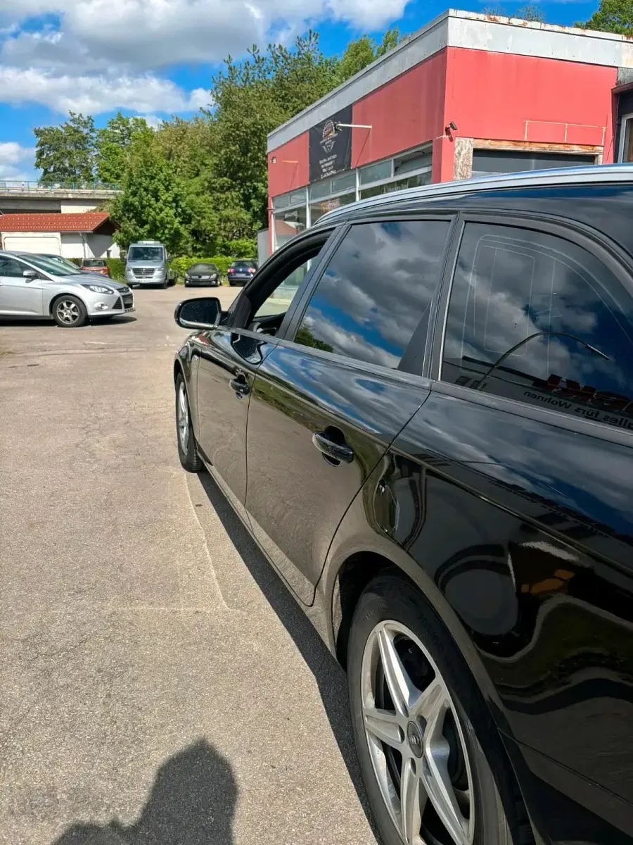 Gebraucht Audi A4 S-Line 143 PS (105 kW) 2010 Schwarz Kombi