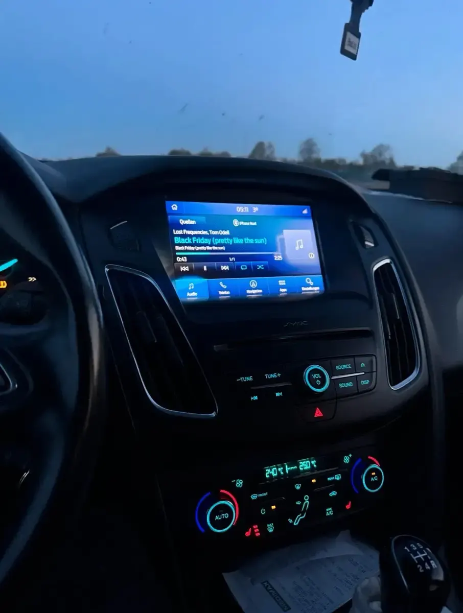 Usata Ford Focus 101 CV (74 kW) 2017 Nero Station wagon