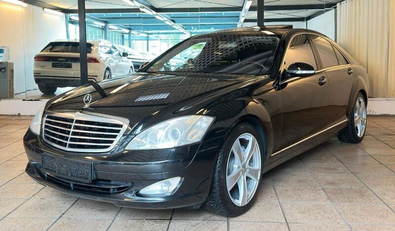 Schwarz Gebraucht 2005 Mercedes S500 Limousine | 8.950 € (Guter Preis) - Bild 1/4