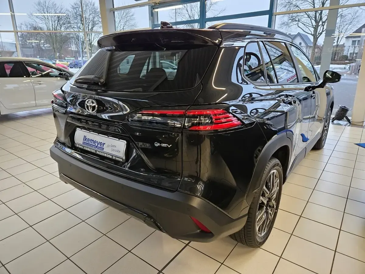 Gebraucht Toyota Corolla Cross 179 PS (131 kW) 2025 Schwarz SUV