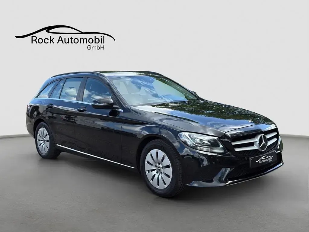 Gebraucht Mercedes C200 160 PS (117 kW) 2021 Schwarz Limousine