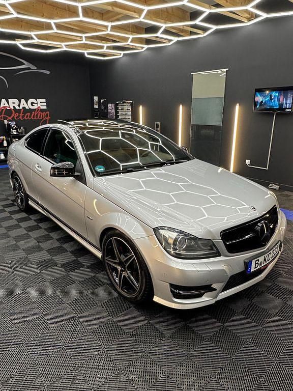 Gebraucht Mercedes C180 AMG 156 PS (114 kW) 2015 Grau Coupé
