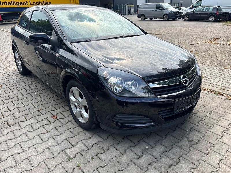Schwarz Gebraucht 2009 Opel Astra GTC Kleinwagen | 1.999 € - Bild 1/4