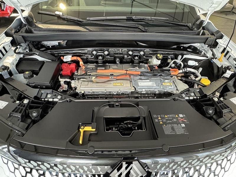 Gebraucht Renault Scenic E-Tech Komfort 125 kW (170 PS) 2024 Weiß SUV