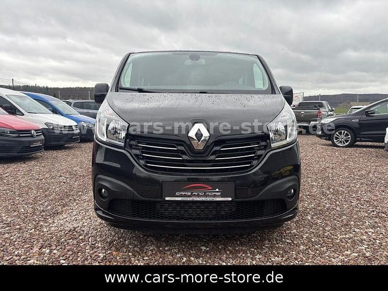 Gebraucht Renault Trafic Expression 145 PS (106 kW) 2017 Schwarz Van / Kleinbus