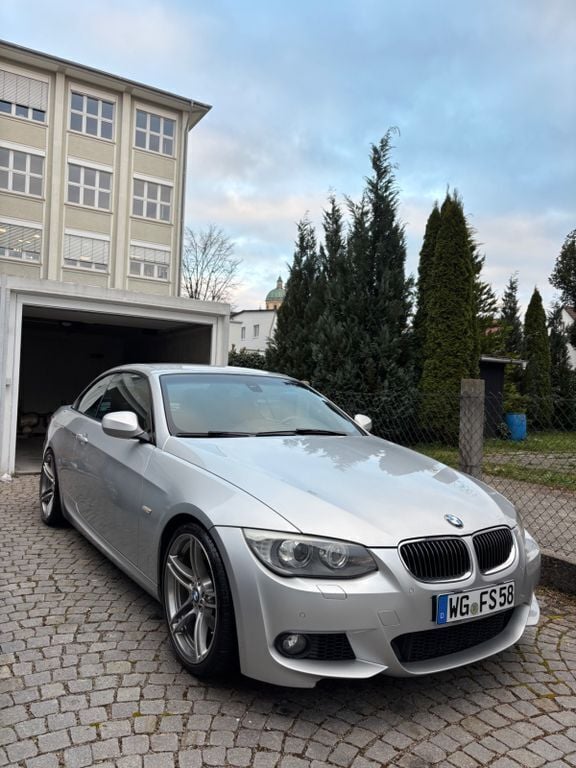 Silber Gebraucht 2012 BMW 335 Cabriolet M Sport Cabrio | 20.000 € (Fairer Preis) - Bild 1/4
