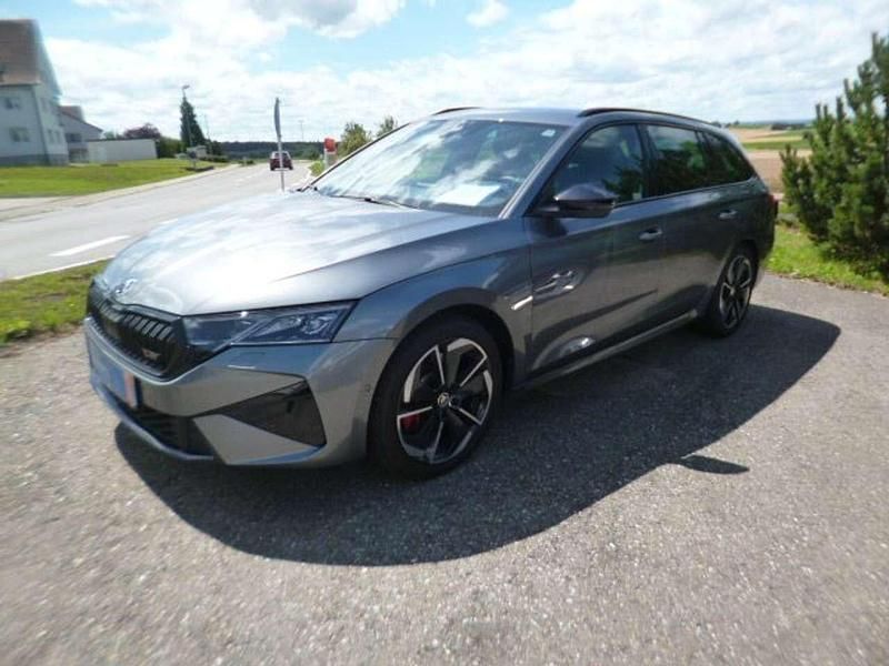 Graphitegrau metallic Gebraucht 2024 Skoda Octavia RS Kombi | 37.499 € (Guter Preis) - Bild 1/4