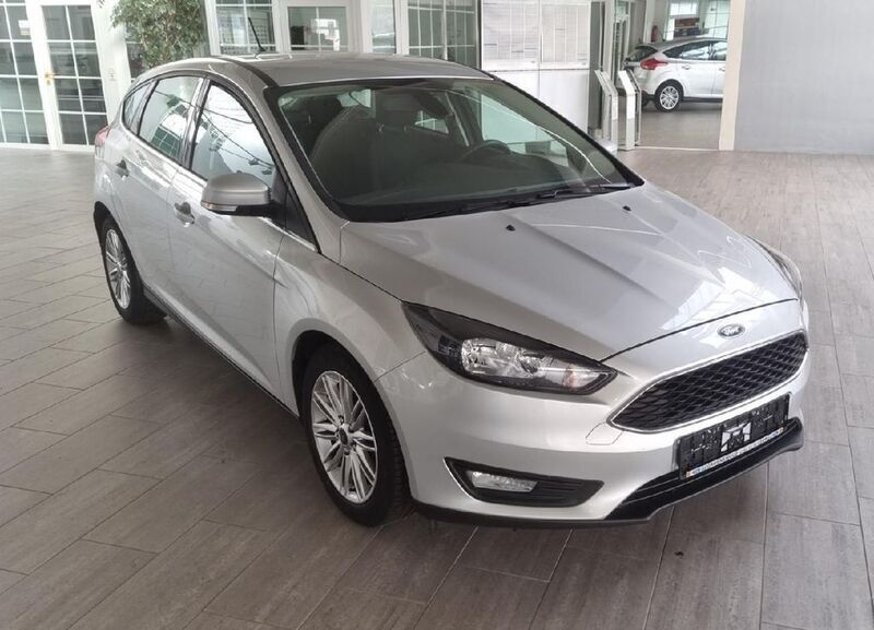 Gebraucht Ford Focus Cool & Connect 125 PS (91 kW) 2018 Polarsilber metallic (metallic) Limousine