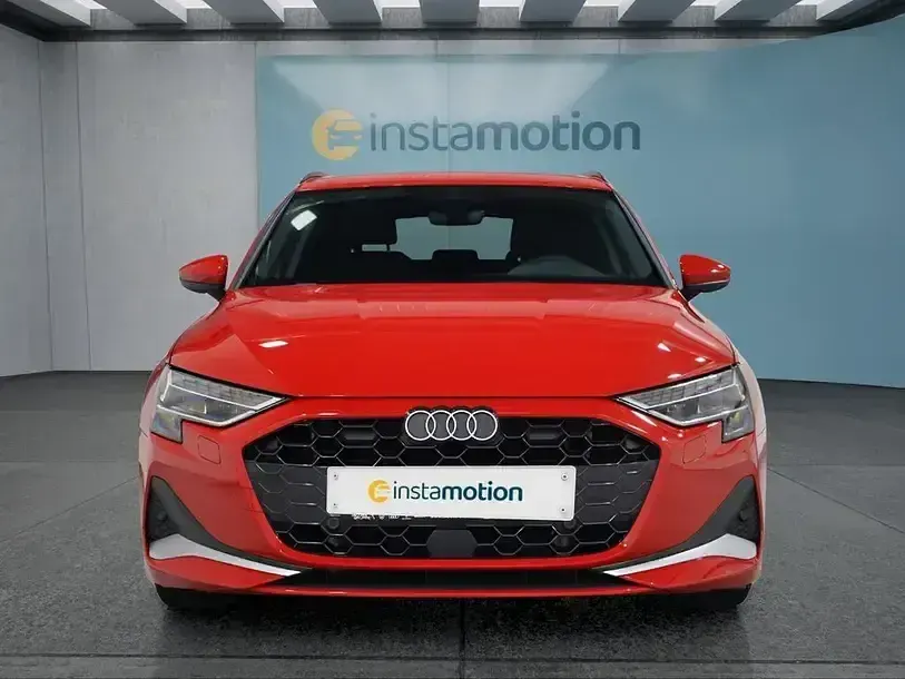 Gebraucht Audi A3 e-tron 204 PS (150 kW) 2025 Rot Kleinwagen