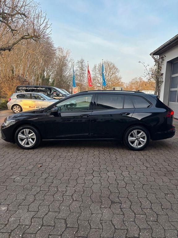 Gebraucht VW Golf VIII 150 PS (110 kW) 2021 Schwarz Kombi