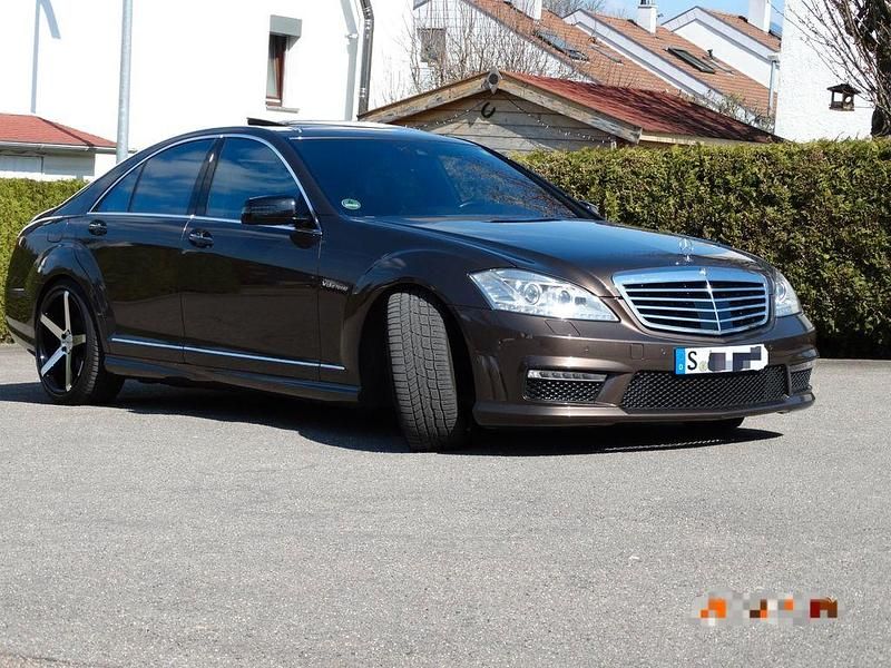 Gebraucht Mercedes S500 AMG 435 PS (319 kW) 2011 Braun Limousine