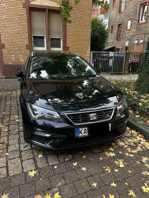 Schwarz Gebraucht 2017 Seat Leon FR Kombi | 11.500 € (Fairer Preis) - Bild 1/4
