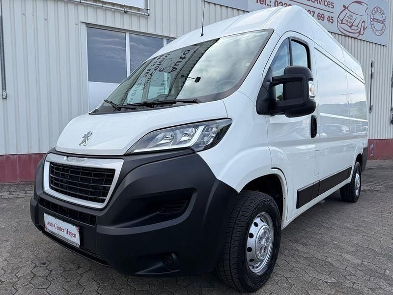 Weiß Gebraucht 2019 Peugeot Boxer Premium Van | 15.680 € (Guter Preis) - Bild 1/4