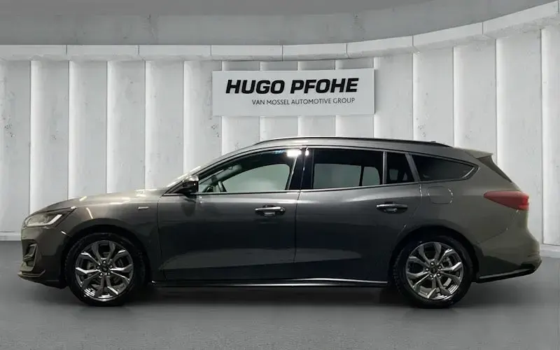 Gebraucht Ford Focus ST-Line X 155 PS (114 kW) 2024 Grau Kombi