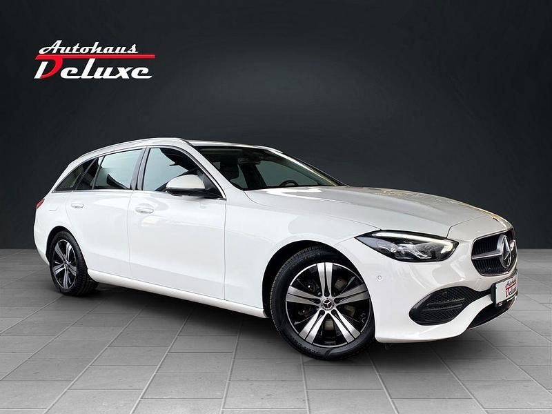 Gebraucht Mercedes C220 Avantgarde 197 PS (144 kW) 2023 Weiß Limousine