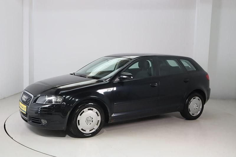 Schwarz Gebraucht 2007 Audi A3 Comfort Limousine | 1.900 € (Superpreis) - Bild 1/4