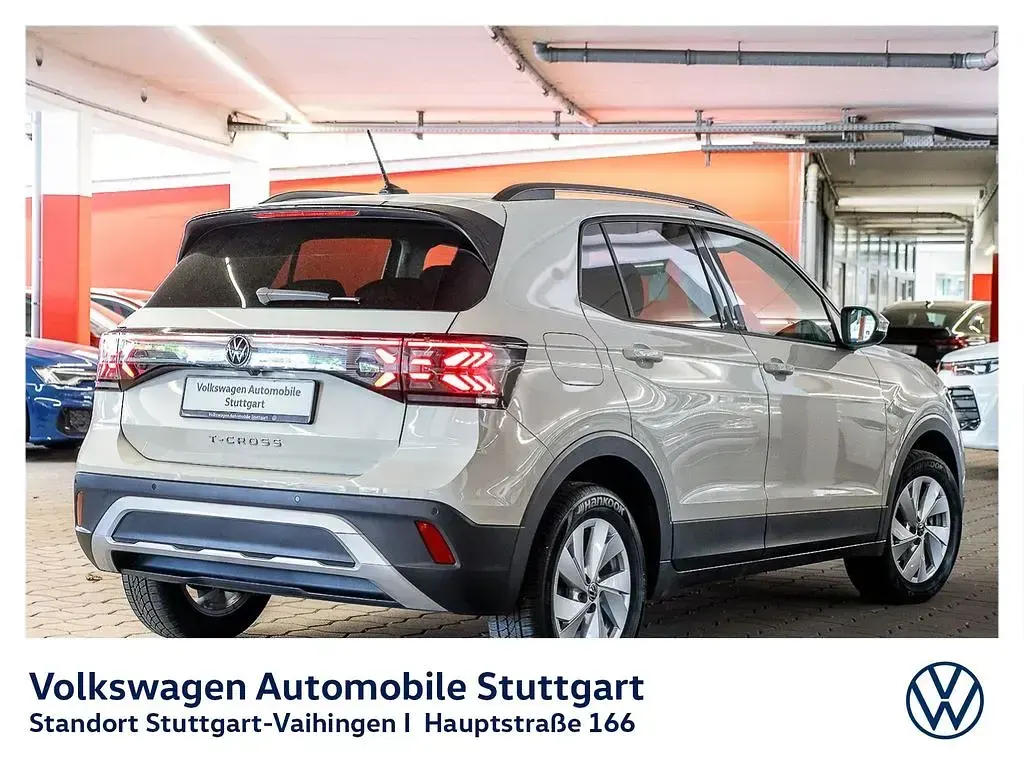 Gebraucht VW T-Cross Life 95 PS (69 kW) 2024 Grau SUV