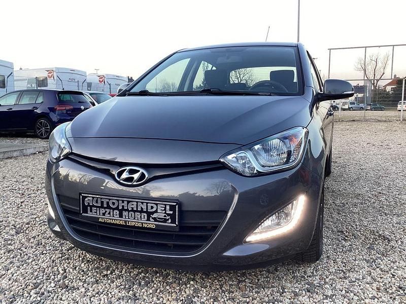 Gebraucht 2014 Hyundai i20 Trend Kleinwagen | 4.999 € (Fairer Preis) - Bild 1/4