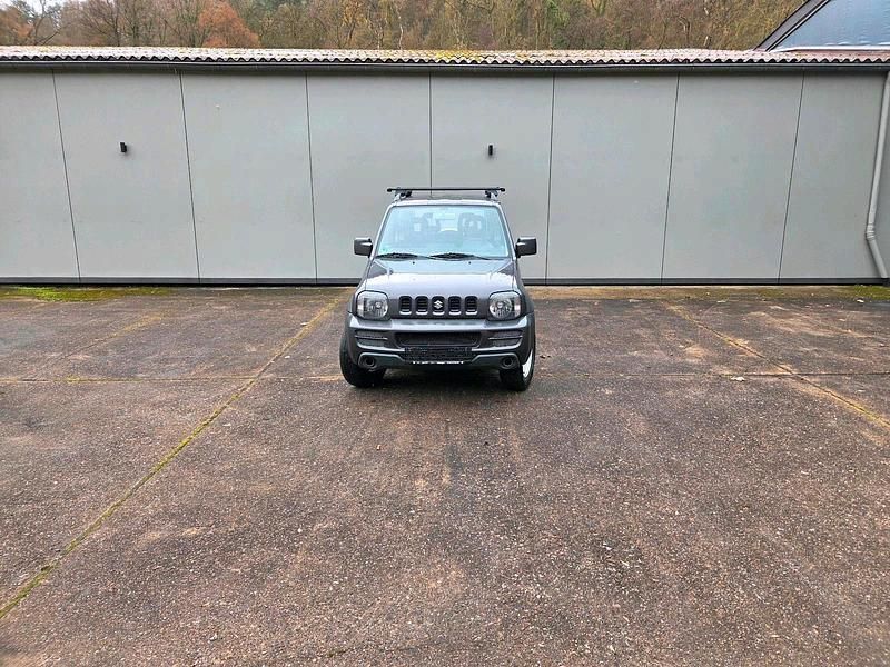 Usado Suzuki Jimny 86 HP (63 kW) 2011 Cinzento SUV