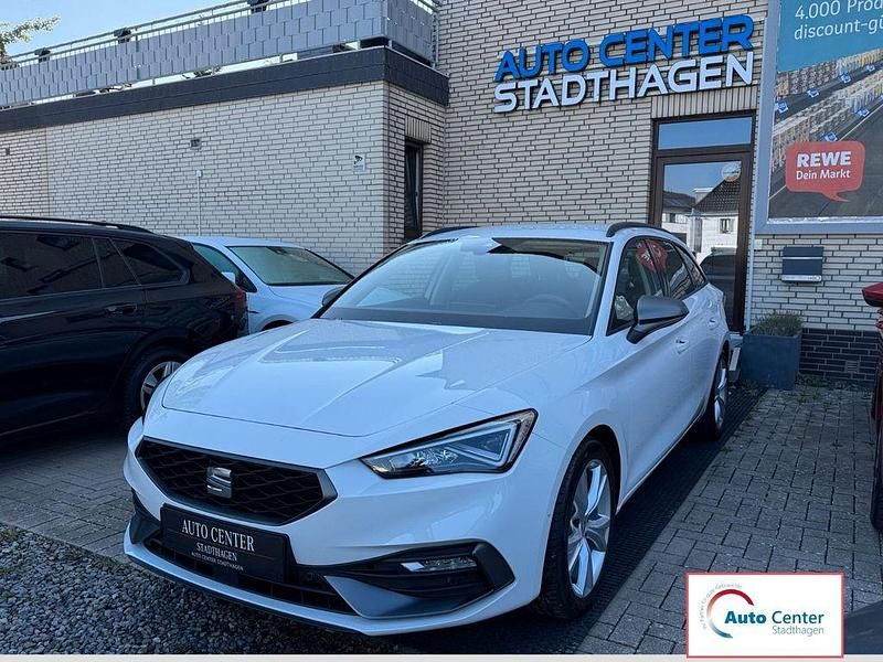 Weiß Neu 2025 Seat Leon FR Limousine | 24.990 € (Fairer Preis) - Bild 1/4