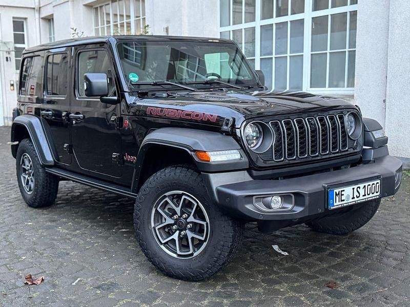 Schwarz Gebraucht 2025 Jeep Wrangler Unlimited Rubicon SUV | 57.900 € (Etwas zu teuer) - Bild 1/4