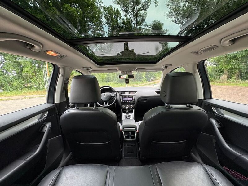 Grau Gebraucht 2013 Skoda Octavia Kombi | 7.999 € (Fairer Preis) - Bild 1/4