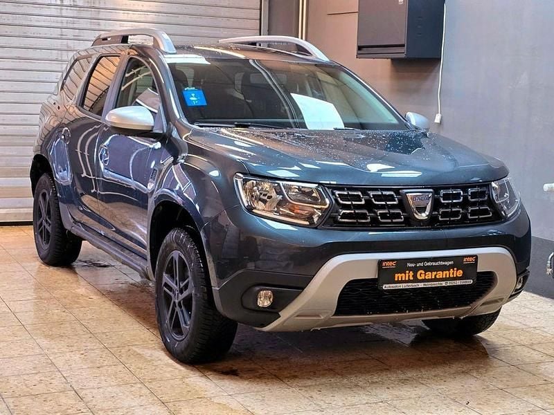 Grau Gebraucht 2019 Dacia Duster SUV | 14.498 € (Fairer Preis) - Bild 1/4