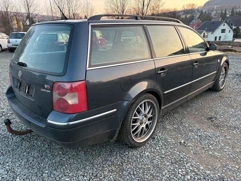Gebraucht VW Passat 193 PS (141 kW) 2002 Grau Kombi