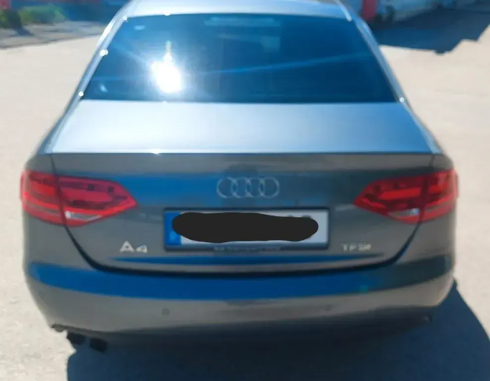 Gebraucht Audi A4 Ambiente 120 PS (88 kW) 2011 Grau Limousine