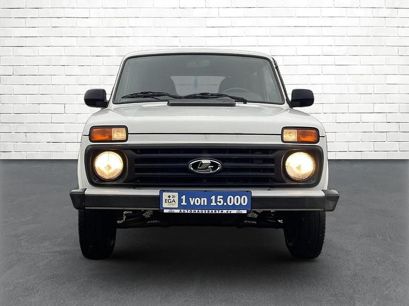Gebraucht Lada Taiga 83 PS (61 kW) 2020 Weiß SUV