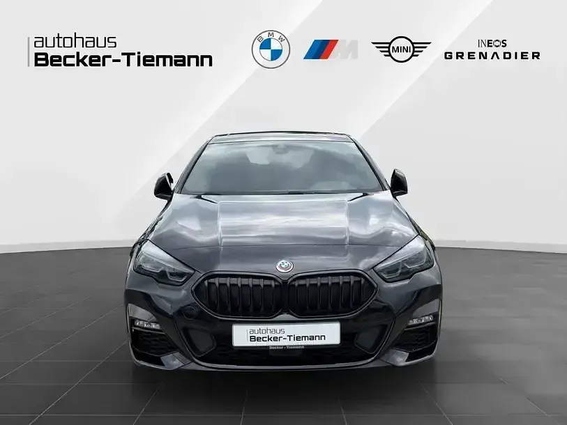 Gebraucht BMW 220 M Sport 190 PS (139 kW) 2023 Saphirschwarz Coupé