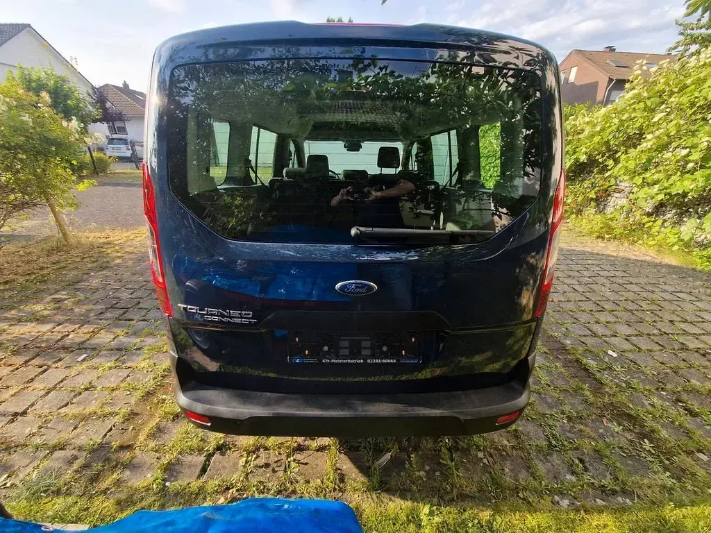 Gebraucht Ford Tourneo Connect 101 PS (74 kW) 2019 Blau Van / Kleinbus