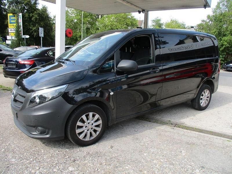 Schwarz Gebraucht 2016 Mercedes Vito Van / Kleinbus | 12.900 € (Superpreis) - Bild 1/4