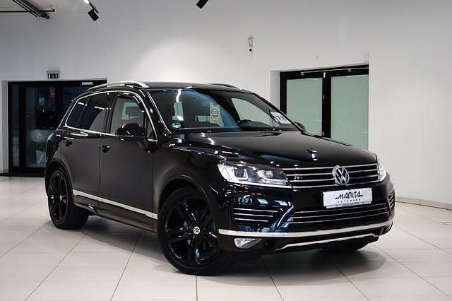 Schwarz Gebraucht 2015 VW Touareg Terrain Tech SUV | 30.949 € (Teuer) - Bild 1/4