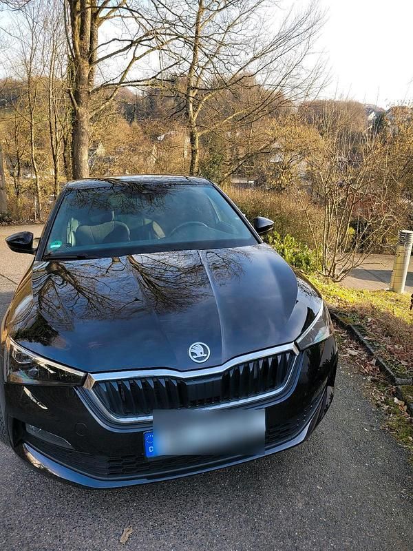 Schwarz Gebraucht 2021 Skoda Scala Style Kleinwagen | 17.800 € (Fairer Preis) - Bild 1/4