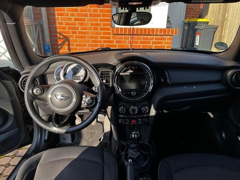 Gebraucht Mini ONE 102 PS (75 kW) 2018 Silber Kleinwagen