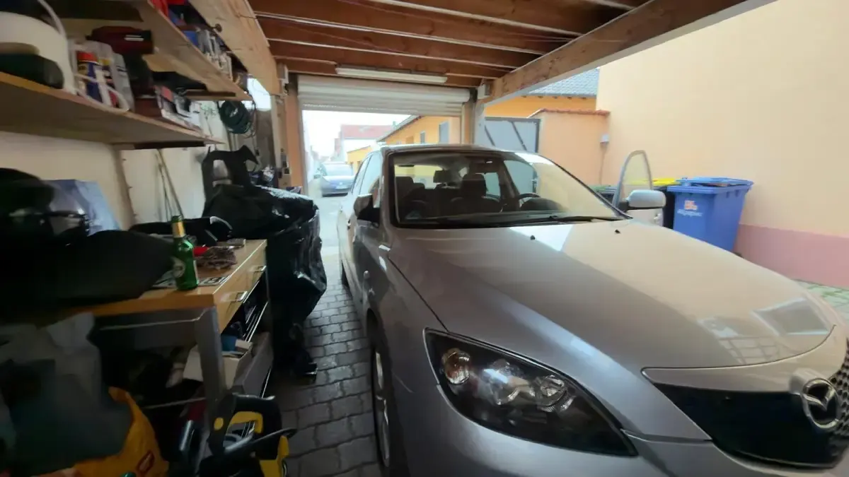 Usata Mazda 3 104 CV (76 kW) 2006 Argento Utilitaria