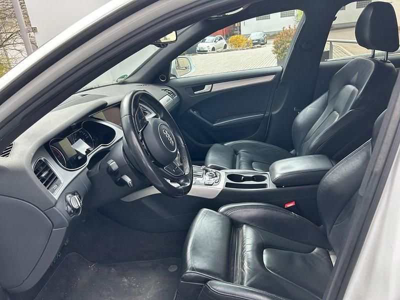 Second-hand Audi A4 190 CP (139 kW) 2015 Alb Break