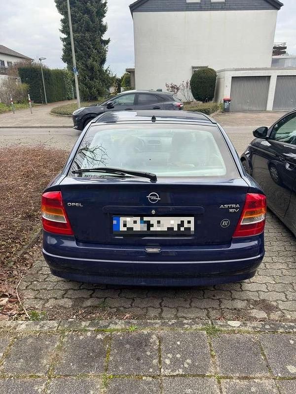 Gebraucht Opel Astra 65 PS (47 kW) 1999 Limousine