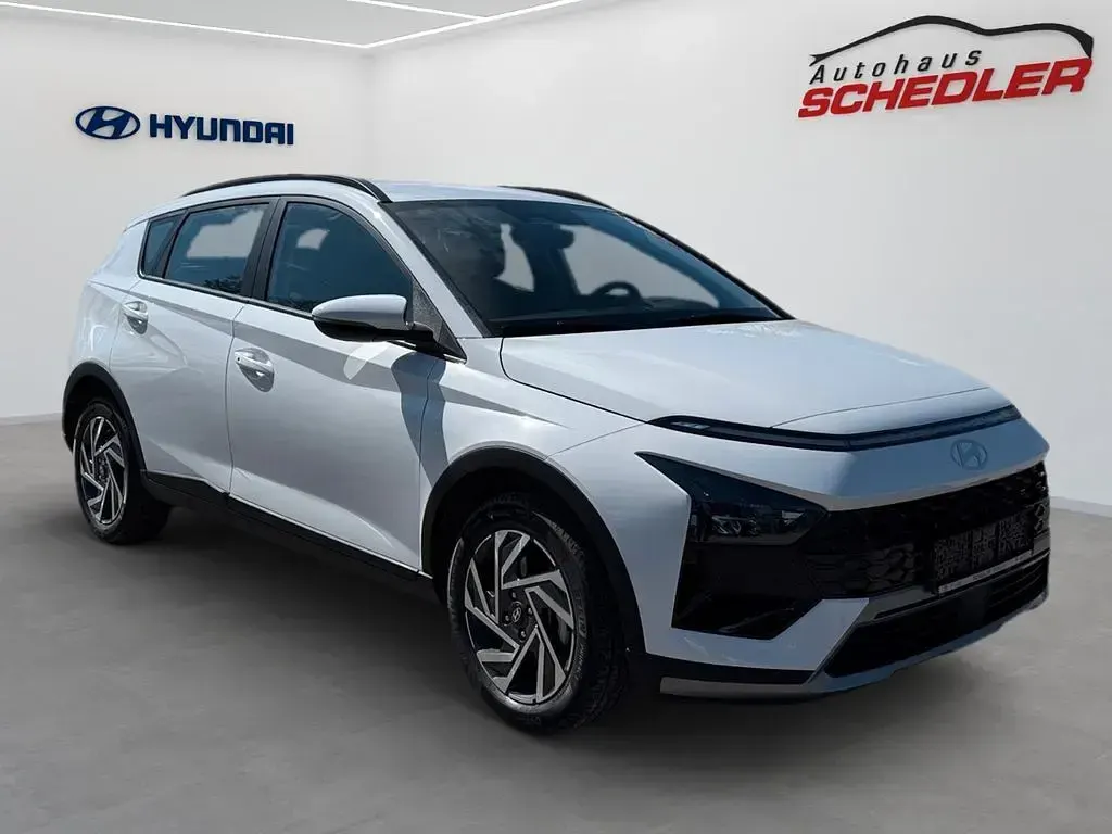 Neu Hyundai Bayon Trend 101 PS (74 kW) 2025 Weiß SUV