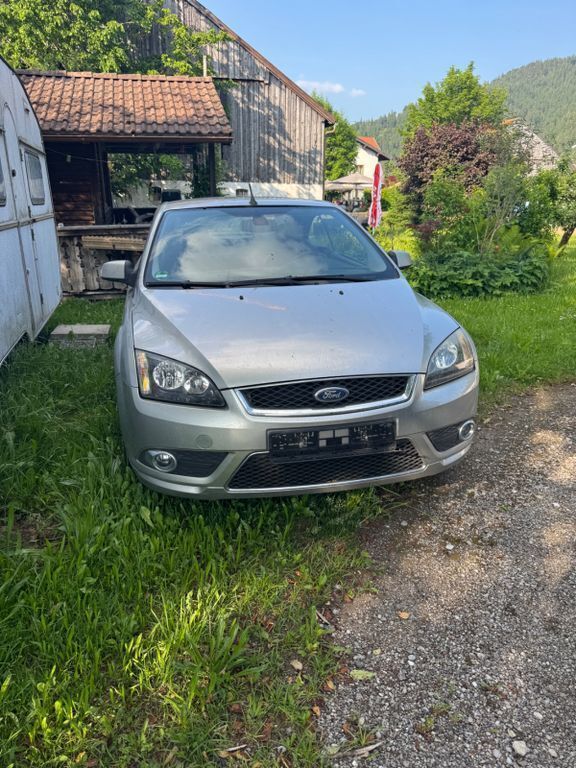 Silber Gebraucht 2008 Ford Focus Cabriolet Trend Cabrio | 1.500 € - Bild 1/4