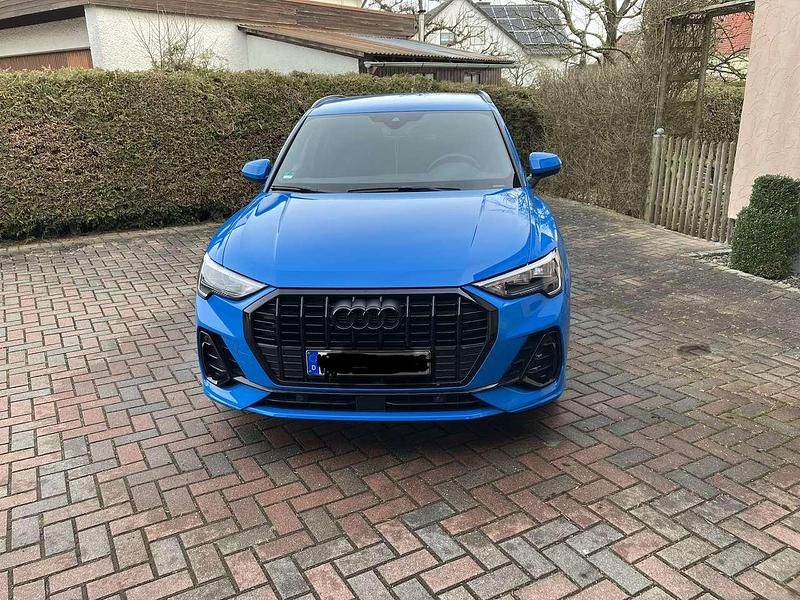 Blau Gebraucht 2019 Audi Q3 S-Line SUV | 25.200 € (Fairer Preis) - Bild 1/4