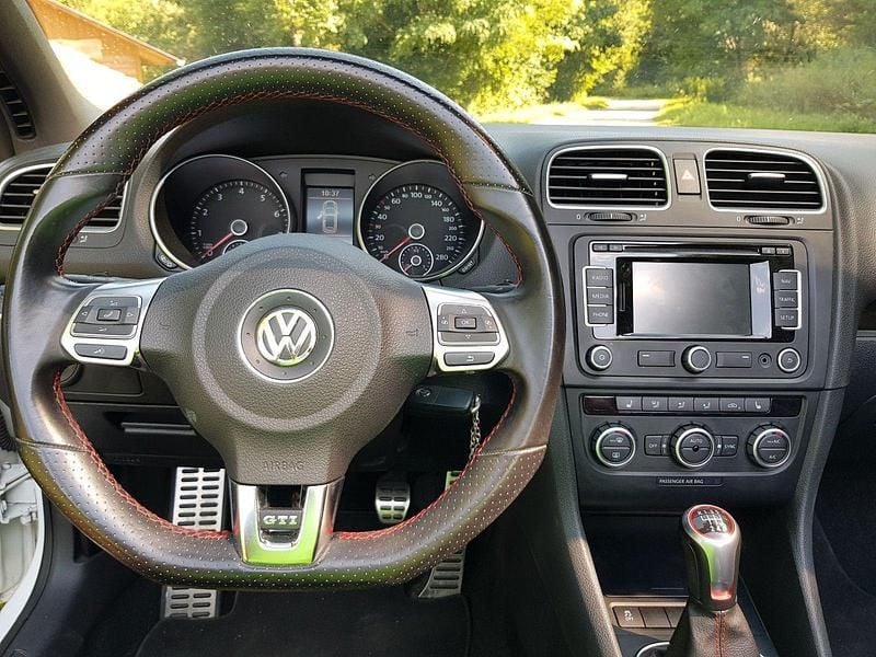 Gebraucht VW Golf Cabriolet GTI 211 PS (155 kW) 2013 Weiß Cabrio