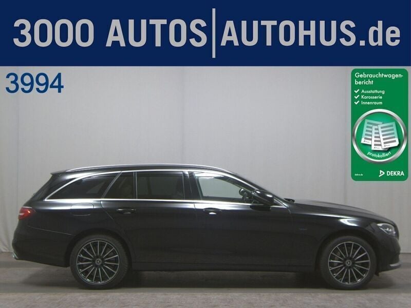 Schwarz Gebraucht 2021 Mercedes E300 Avantgarde Kombi | 26.280 € (Superpreis) - Bild 1/2