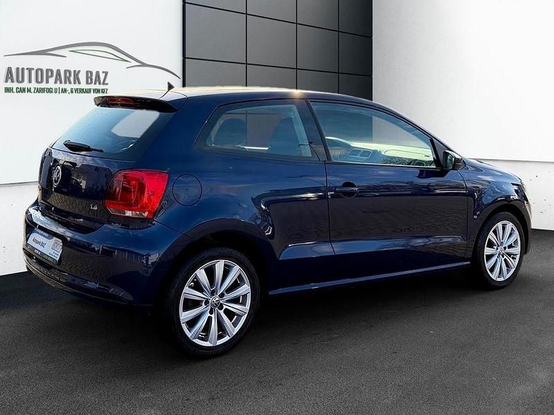 Gebraucht VW Polo Comfortline 86 PS (63 kW) 2010 Blau Kleinwagen
