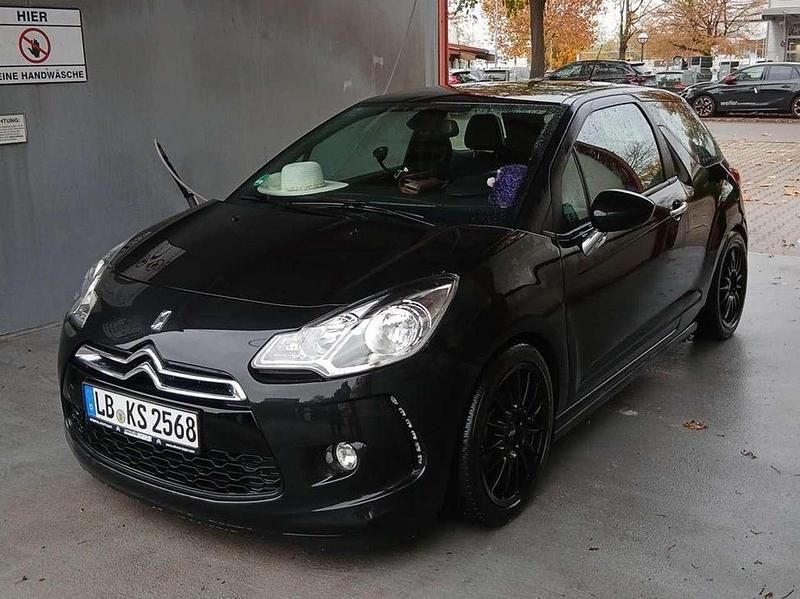 Gebraucht Citroën DS3 Chic 95 PS (69 kW) 2010 Limousine