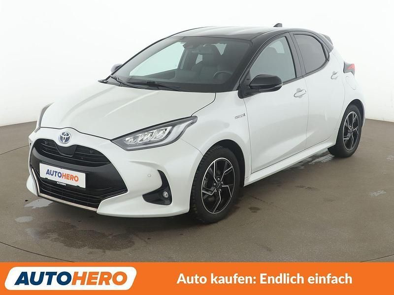 Weiß Gebraucht 2020 Toyota Yaris Hybrid Style Kleinwagen | 18.300 € (Fairer Preis) - Bild 1/3